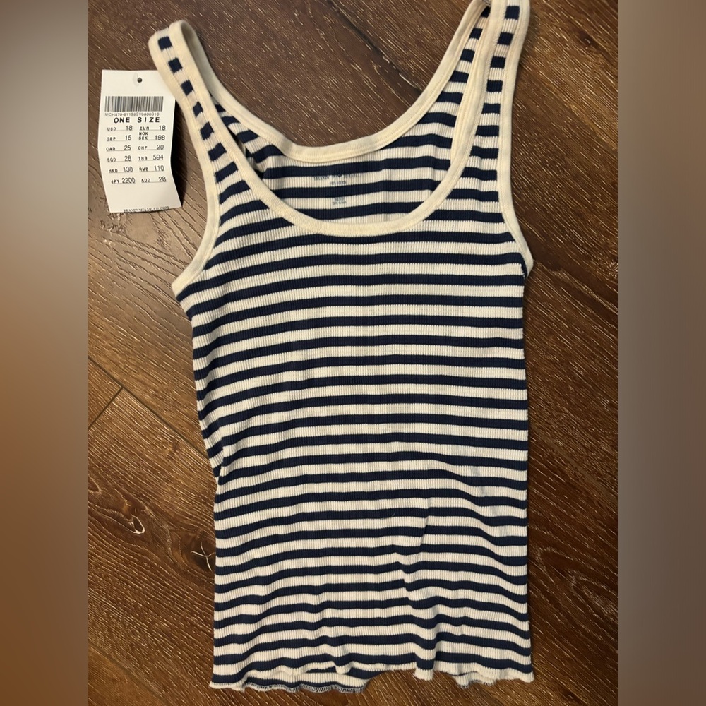 Brandy Melville Top